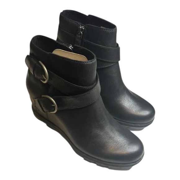 NWT Sorel Joan Of Arctic Women's 9.5 Black Ankle Boots leather - Picture 8 of 9
